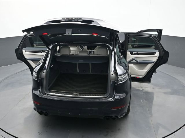 Certified 2021 Porsche Cayenne GTS AWD/4WD image 28