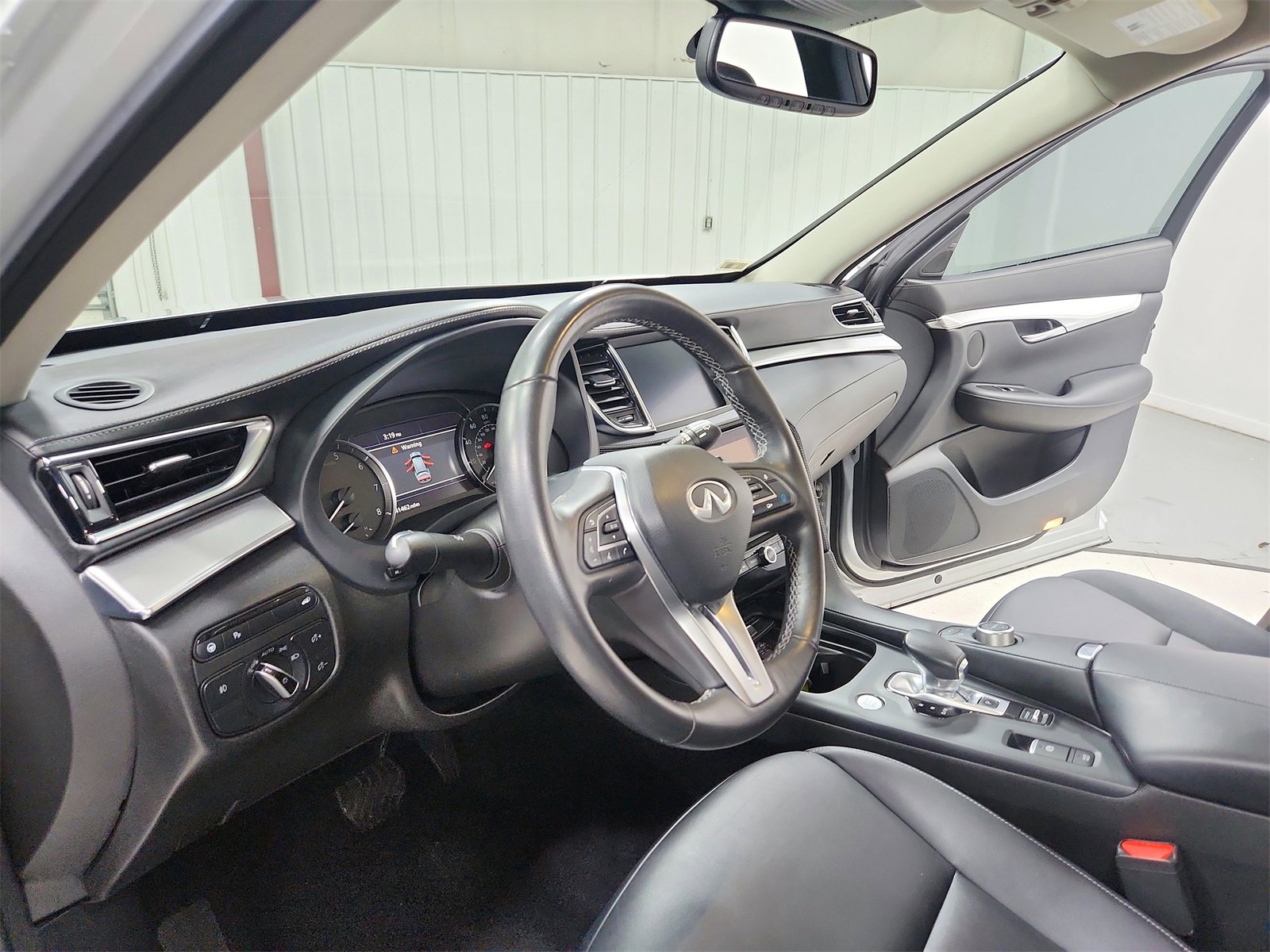 Used 2021 INFINITI QX50 Luxe image 18