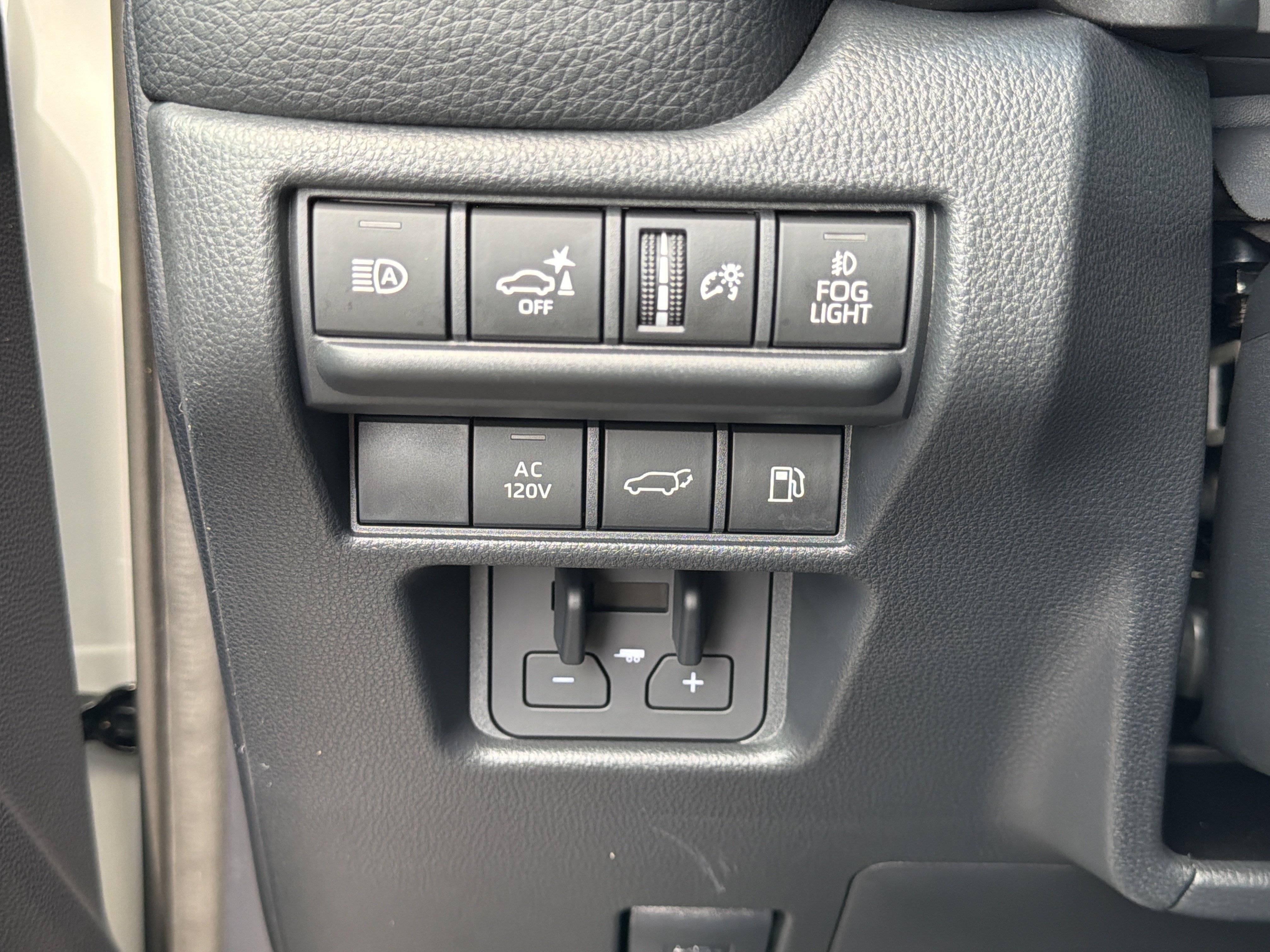Used 2027 Toyota Land Cruiser w/ Premium Package AWD/4WD image 40