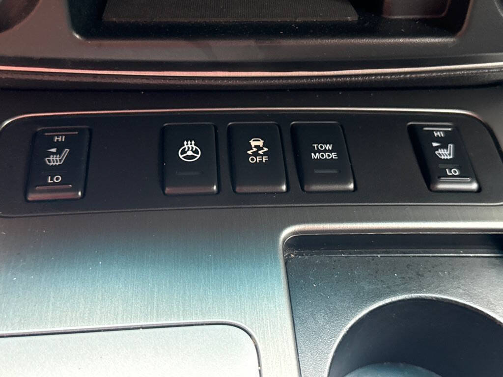 Used 2014 Nissan Armada Platinum AWD/4WD image 26