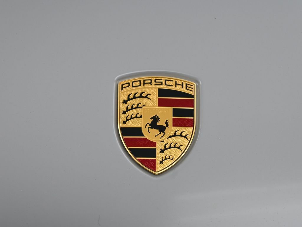 Certified 2026 Porsche Macan Turbo AWD/4WD image 32