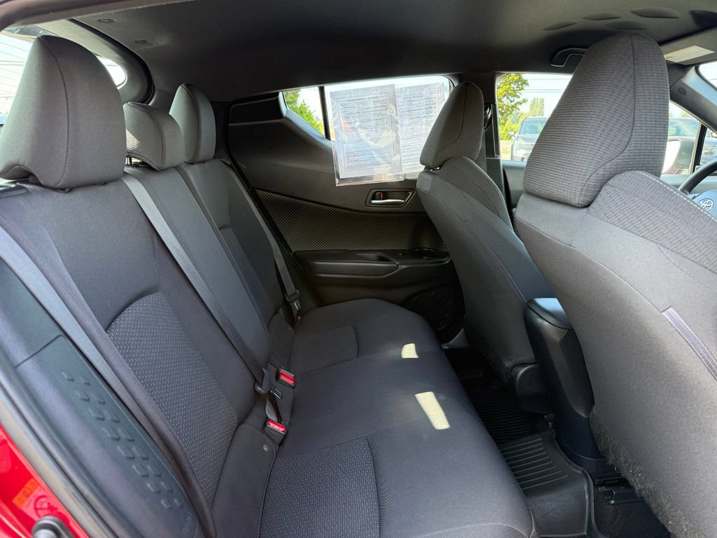 Used 2019 Toyota C-HR LE FWD image 13