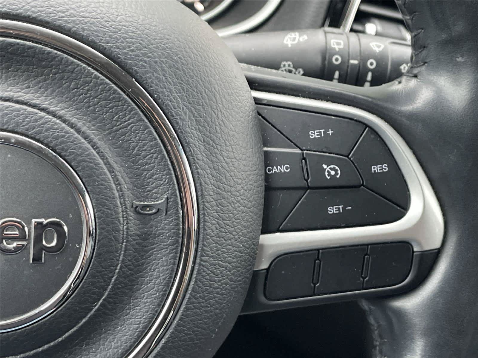 Used 2019 Jeep Compass Latitude AWD/4WD image 19