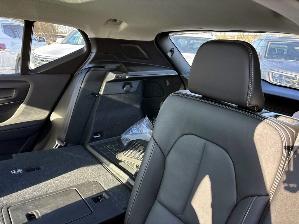New 2025 Volvo XC40 B5 Plus w/ Protection Package Premier image 26