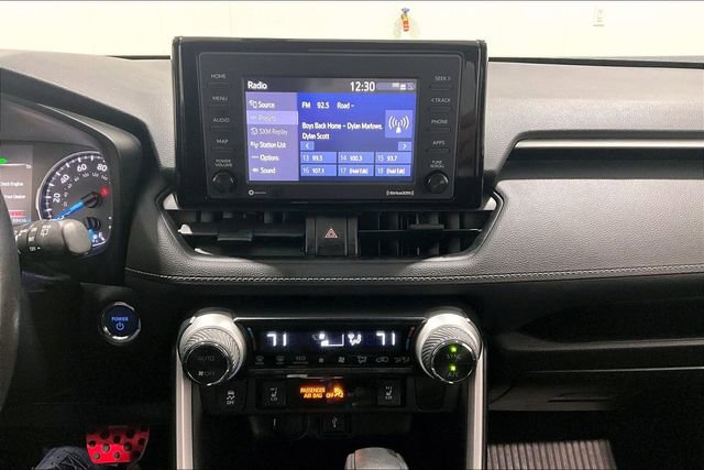 Used 2021 Toyota RAV4 XLE w/ XLE Grade Weather Package image 15