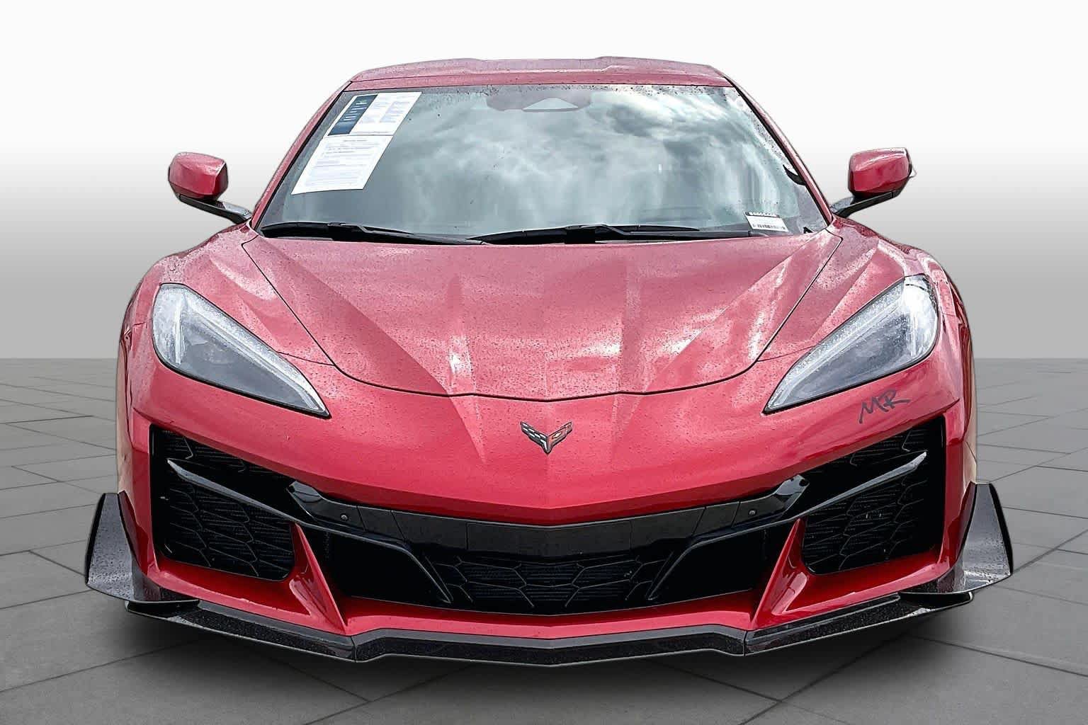 Used 2025 Chevrolet Corvette Z06 RWD image 4