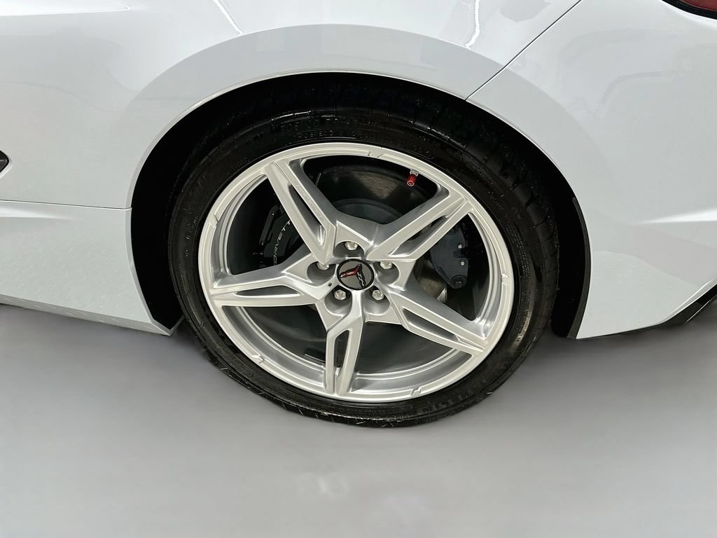 Used 2024 Chevrolet Corvette Stingray Preferred Conv w/ 2LT RWD image 29