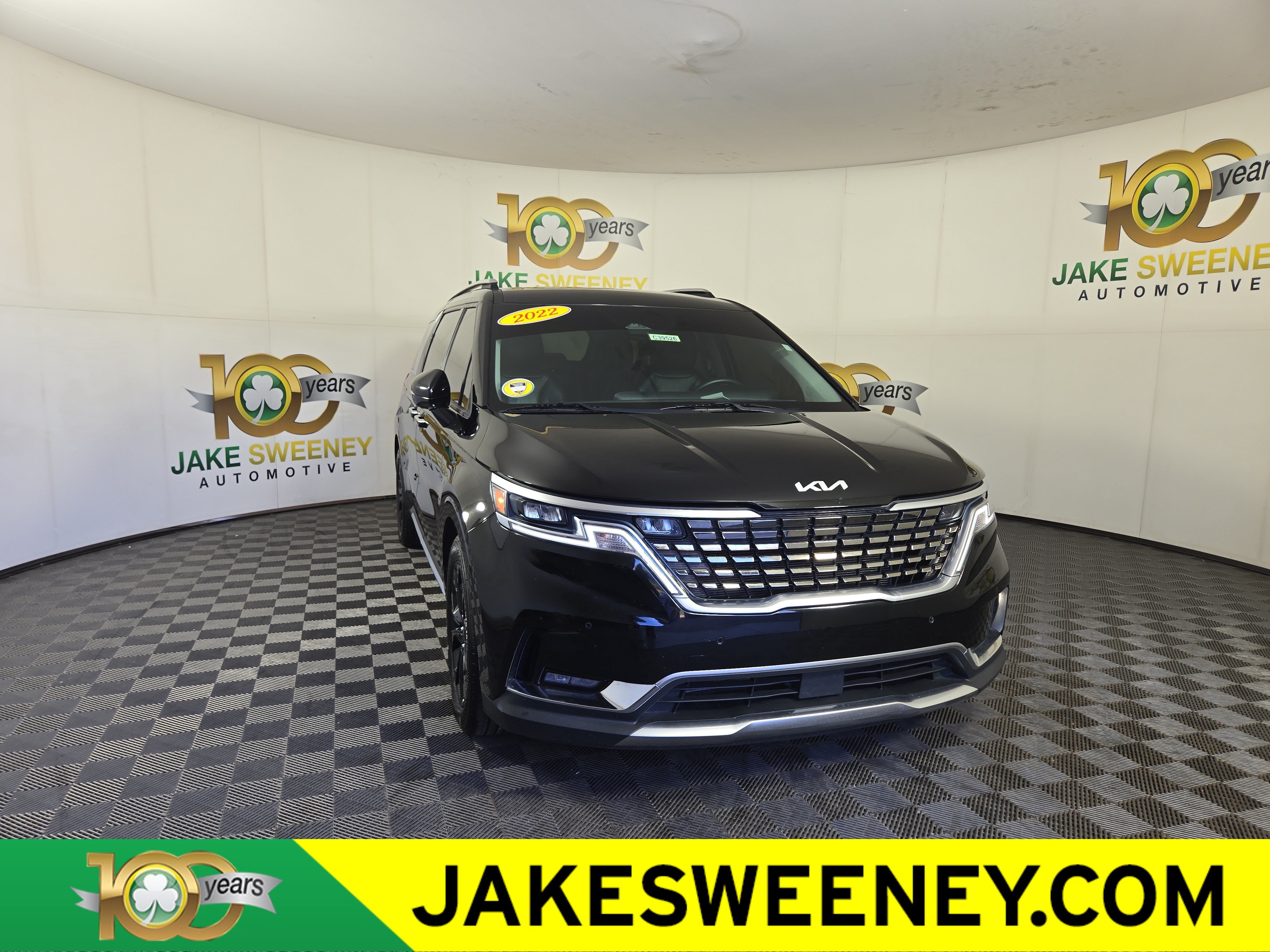 Used 2022 Kia Carnival SX FWD image 1