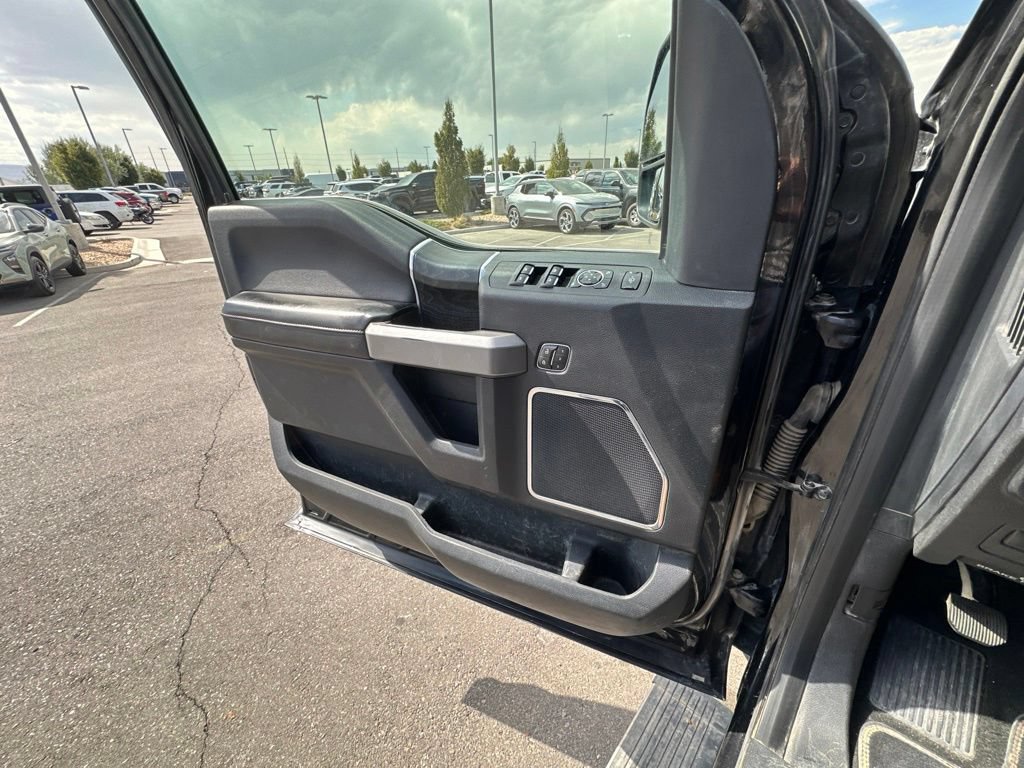 Used 2019 Ford F350 Platinum w/ Platinum Ultimate Package AWD/4WD image 18