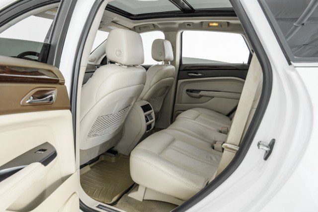 Used 2014 Cadillac SRX Luxury w/ Driver Awareness Package image 42