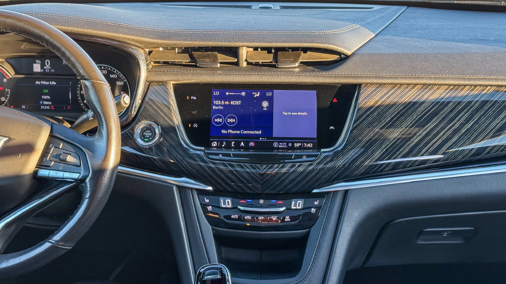 Used 2024 Cadillac XT6 Premium Luxury FWD image 15