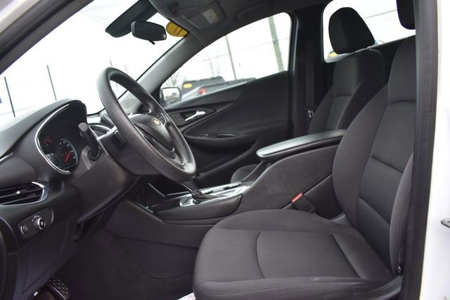 Certified 2017 Chevrolet Malibu LT w/ LPO, Convenience Package 2 image 21