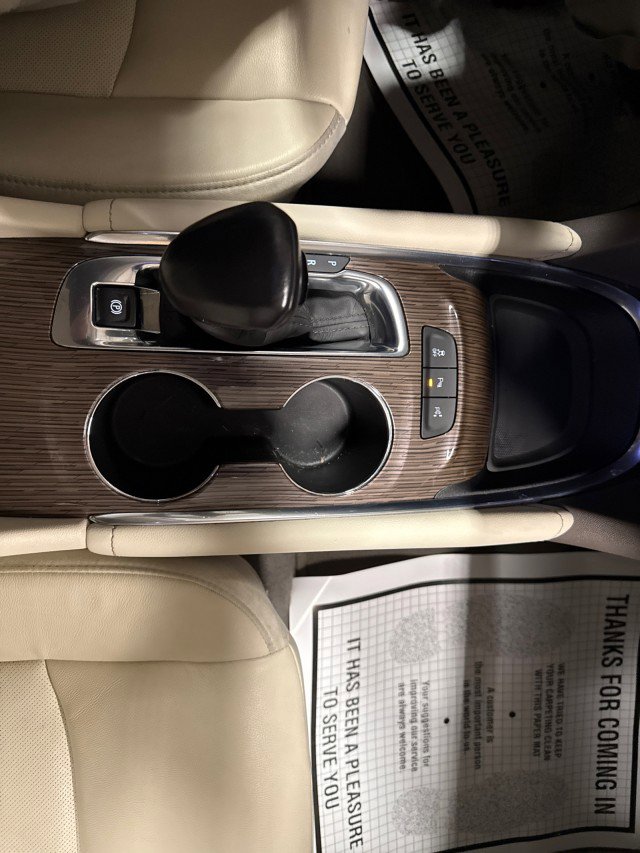 Used 2021 Chevrolet Malibu Premier image 36