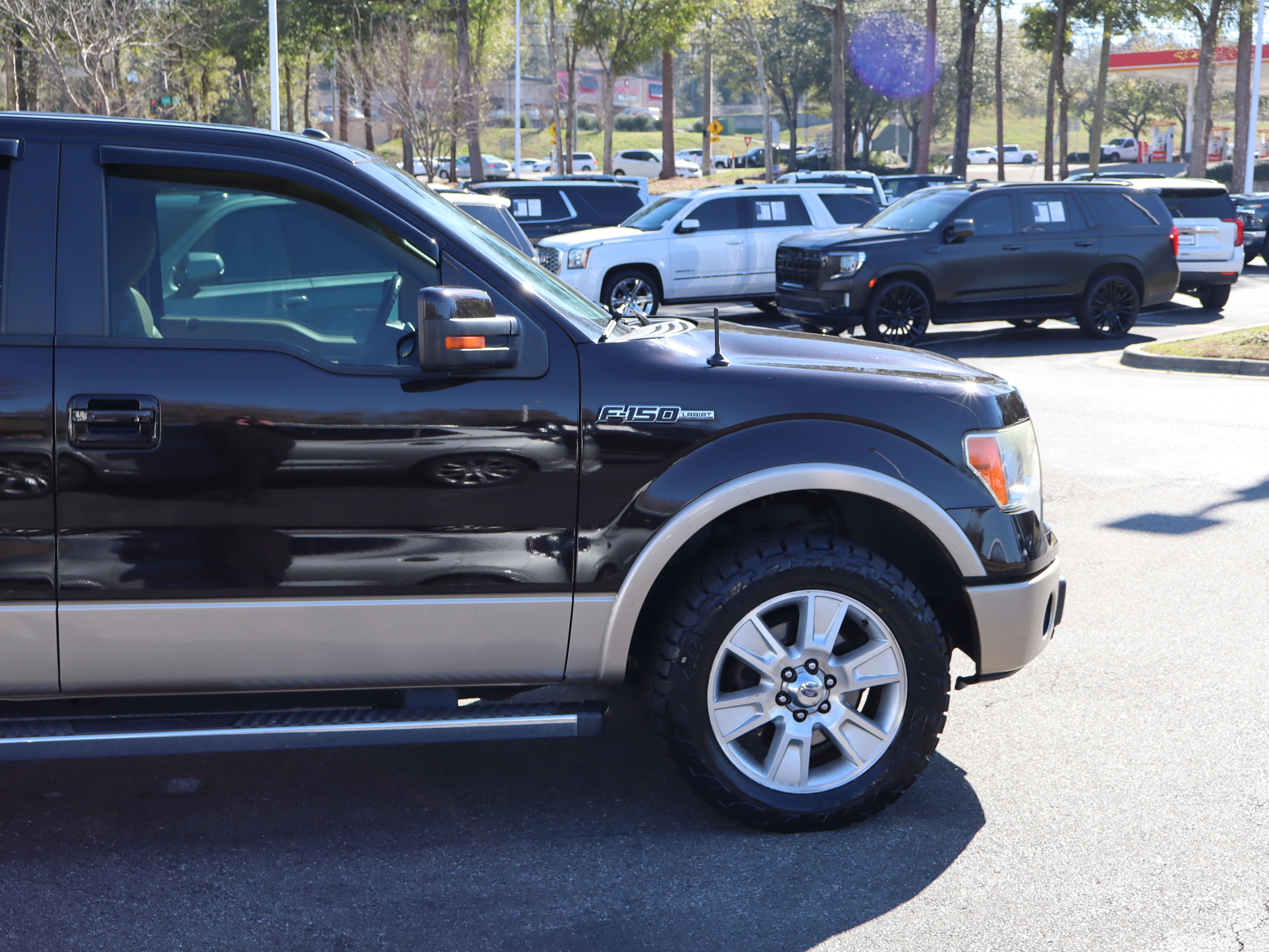 Used 2013 Ford F150 Lariat w/ Mid Equipment Group image 11