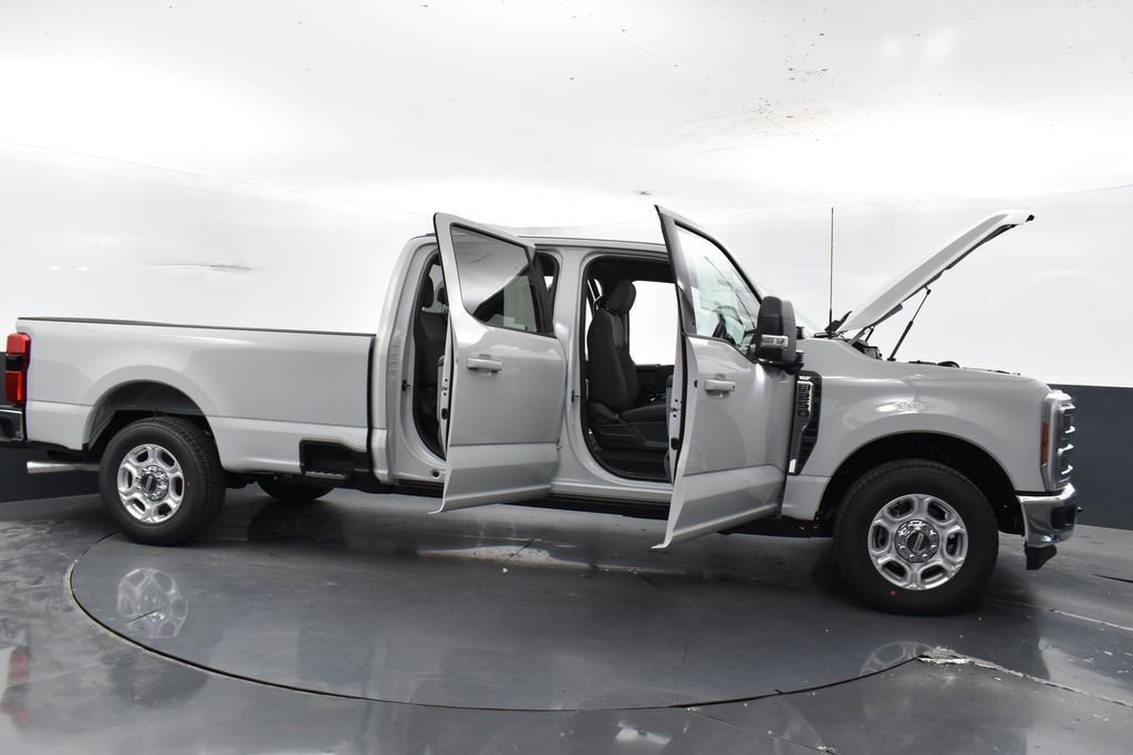 New 2026 Ford F250 XLT w/ XLT Premium Package image 42