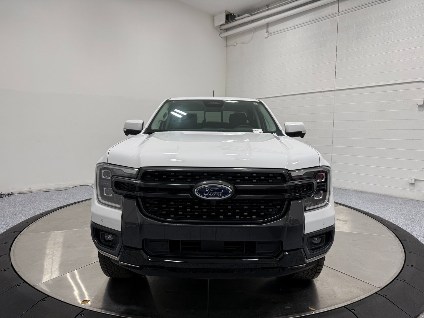 Used 2024 Ford Ranger Lariat image 2