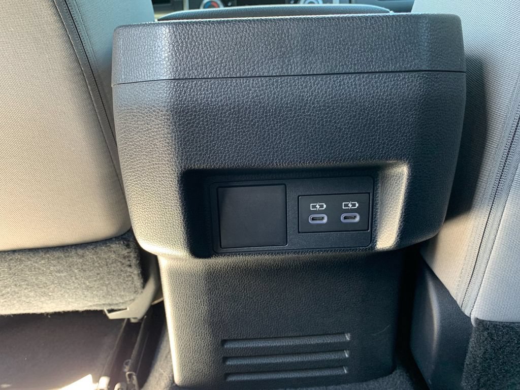 Used 2024 Toyota Tacoma TRD Off-Road AWD/4WD image 15