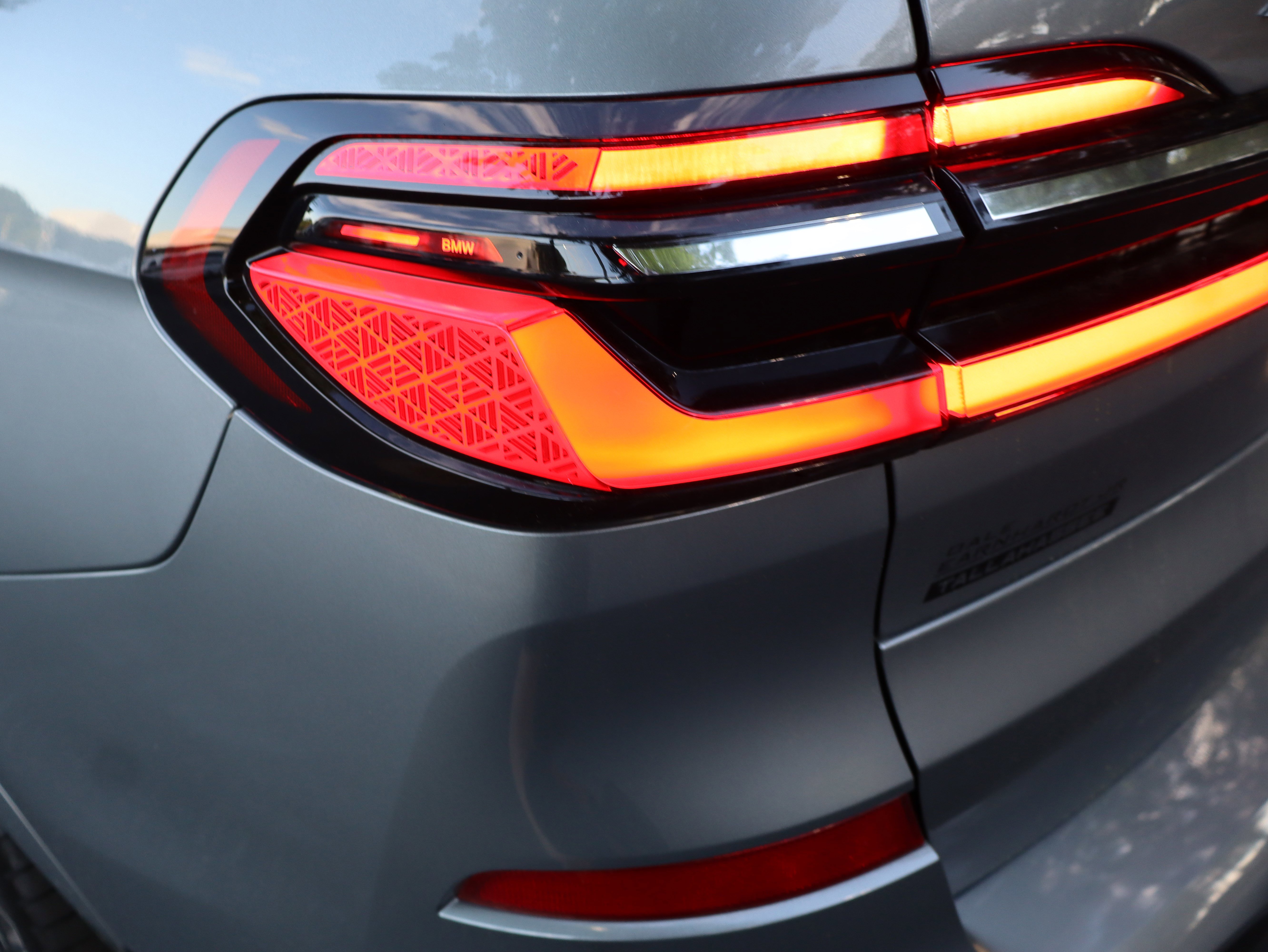 Used 2023 BMW X7 xDrive40i w/ Executive Package AWD/4WD image 40