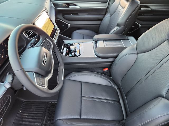New 2026 Jeep Grand Wagoneer Limited AWD/4WD image 8
