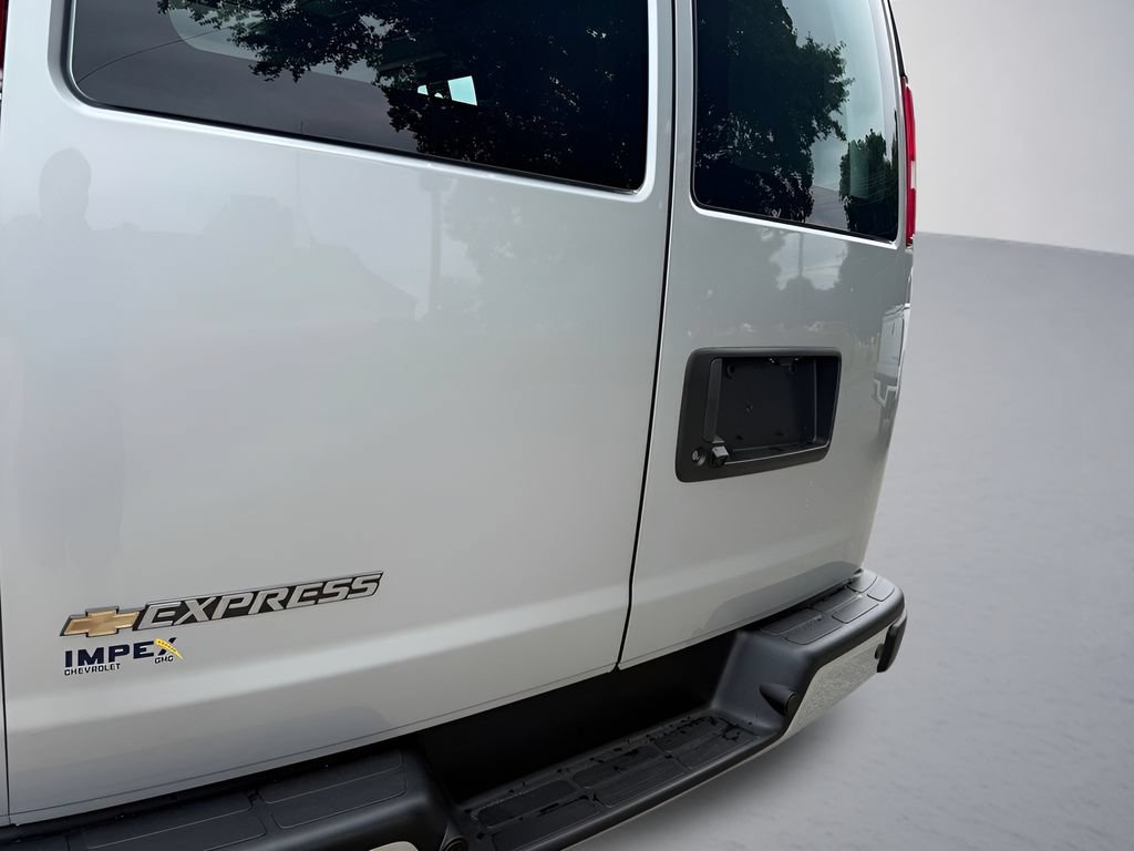 New 2026 Chevrolet Express 3500 Extended w/ Driver Convenience Package RWD image 26
