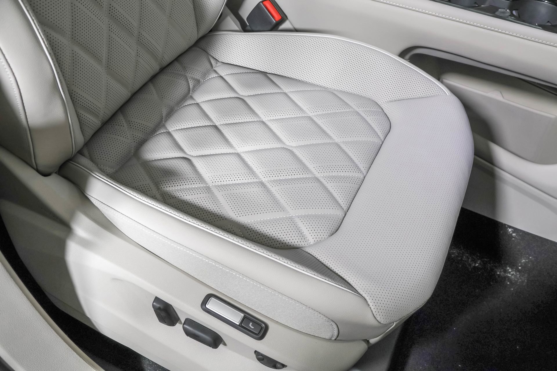 New 2026 Volkswagen Atlas SEL Premium R-Line image 47