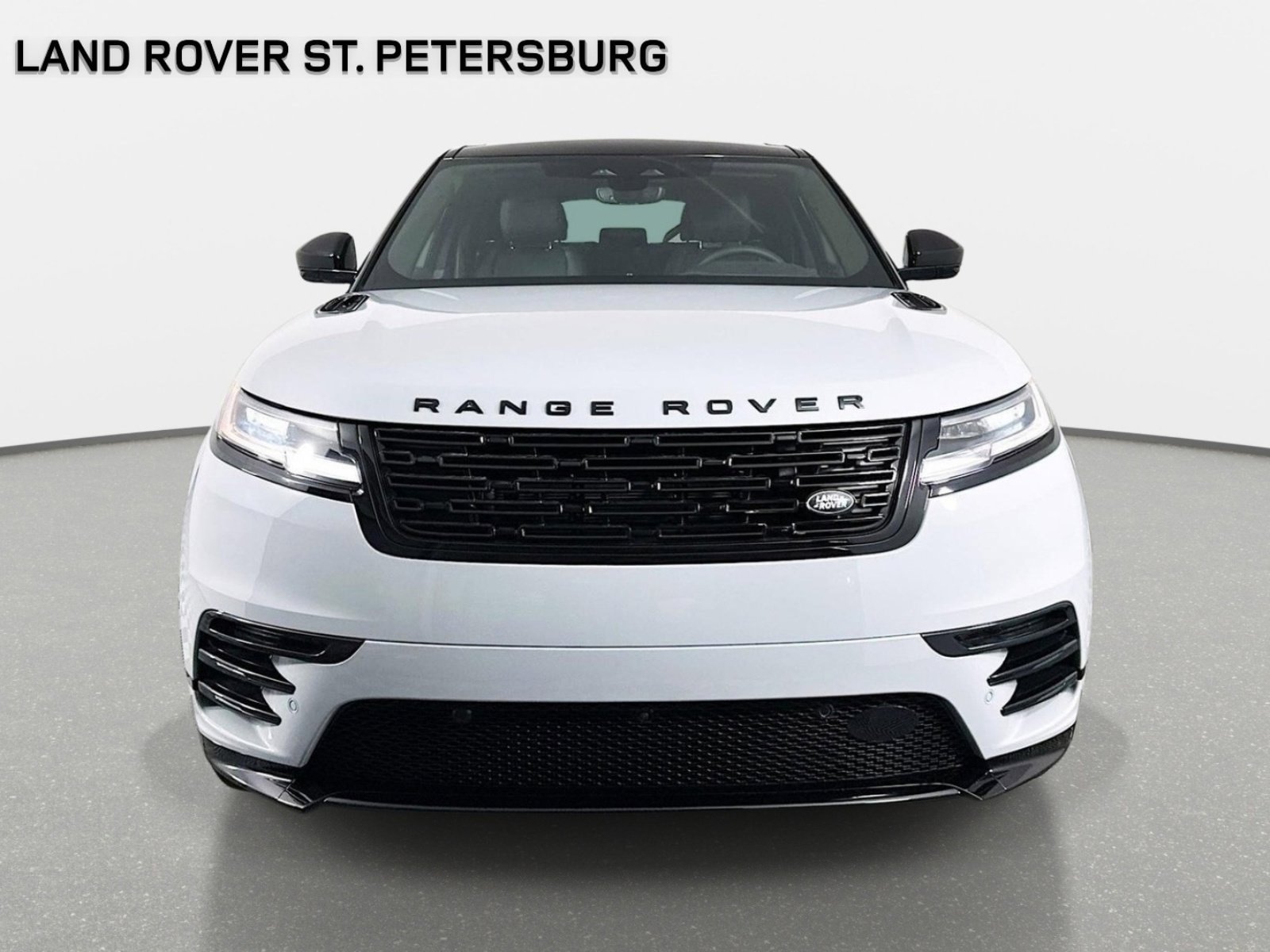 Used 2026 Land Rover Range Rover Velar Dynamic SE AWD/4WD image 2
