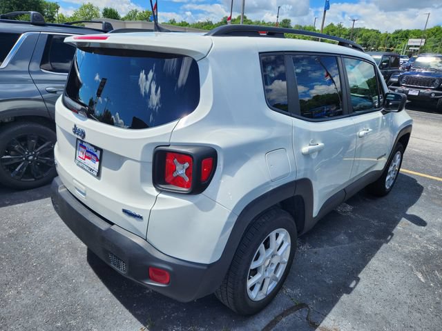 Used 2022 Jeep Renegade Latitude w/ Convenience Group AWD/4WD image 3