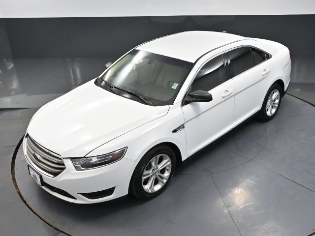Used 2018 Ford Taurus SE FWD image 47