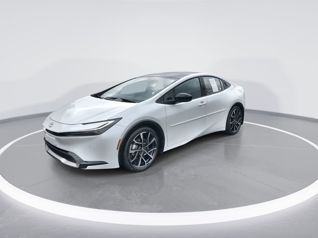 Used 2024 Toyota Prius Prime Premium w/ Advanced Technology Package image 4