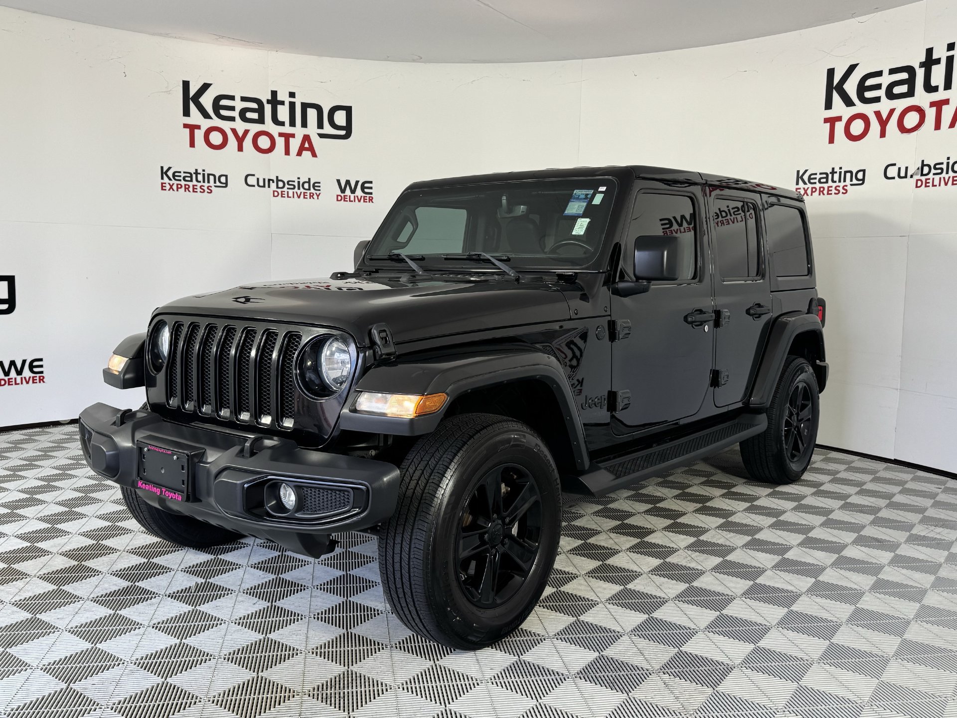 Used 2020 Jeep Wrangler Unlimited Sahara AWD/4WD image 9