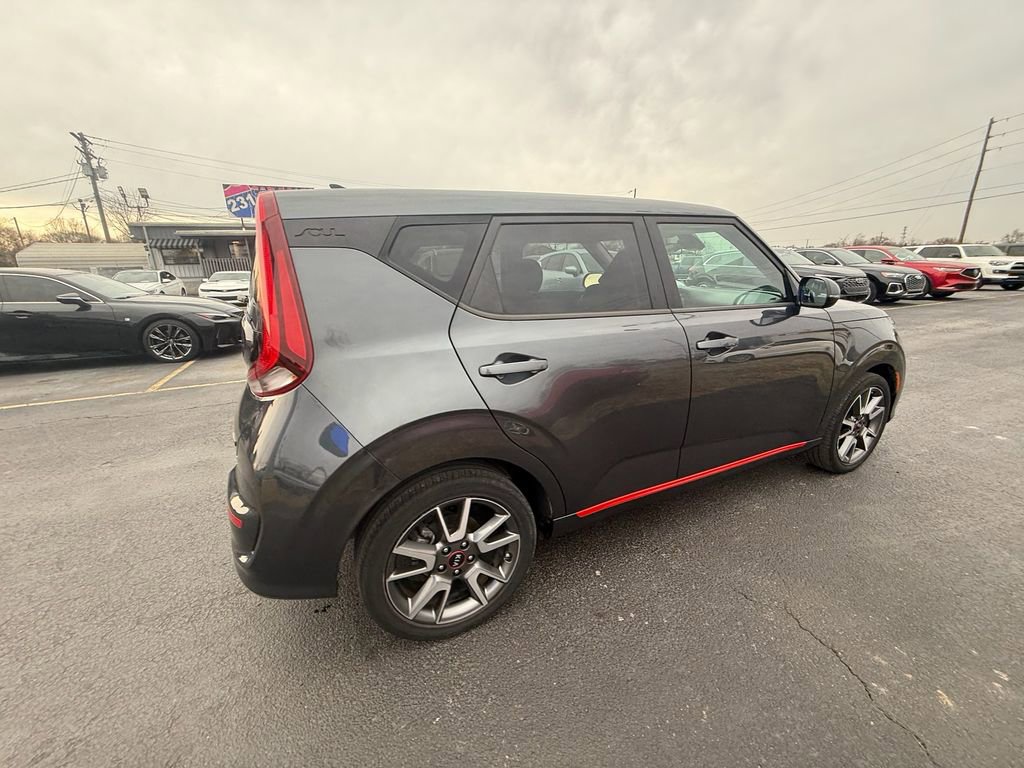 Used 2021 Kia Soul GT-Line image 3