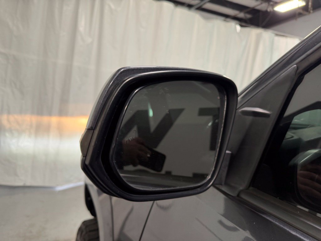 Used 2021 Toyota Tacoma TRD Sport w/ TRD Premium Sport Package AWD/4WD image 11