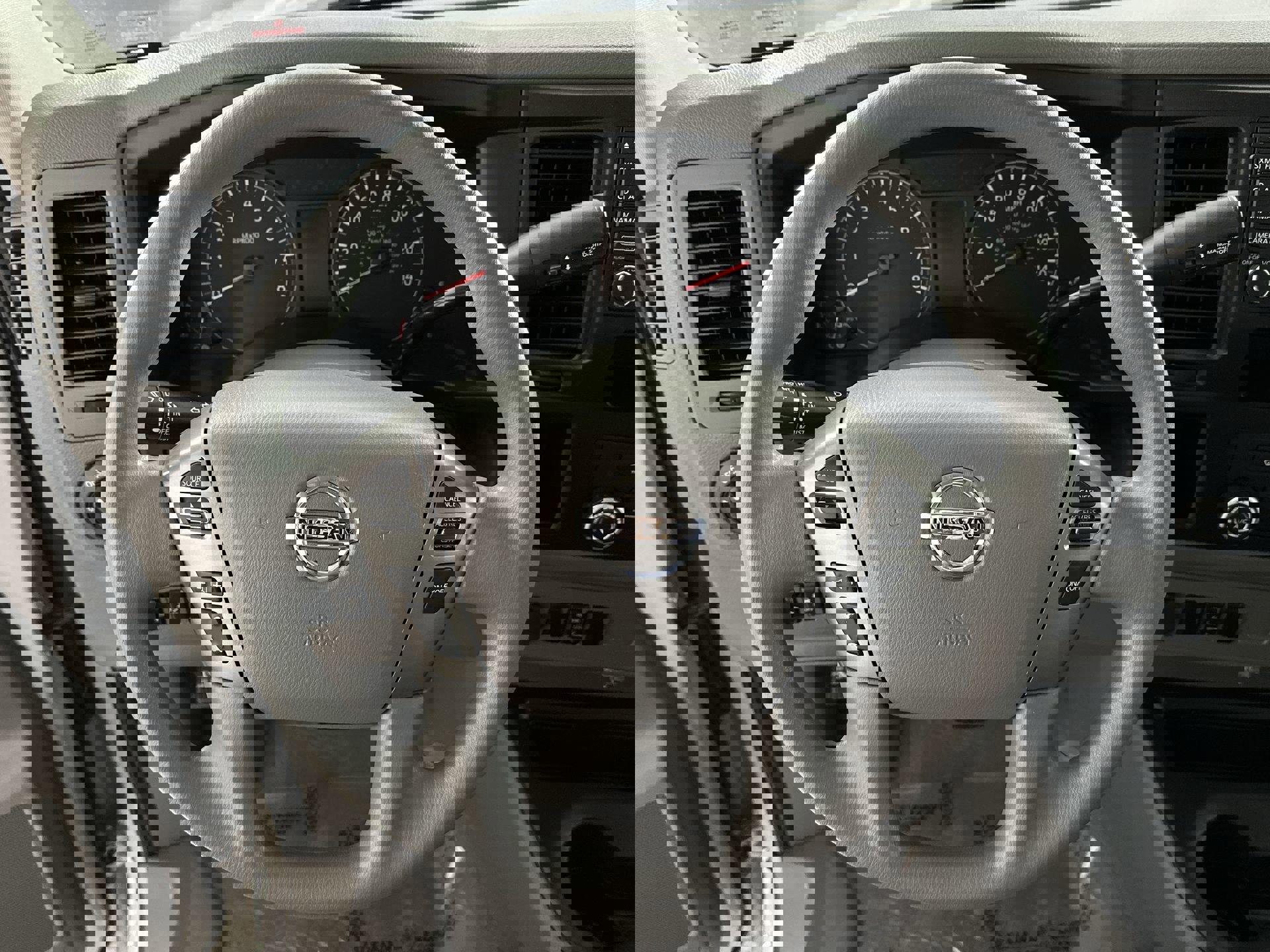 Used 2018 Nissan NV 3500 SV w/ Navigation Package image 18