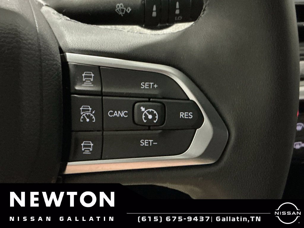 Used 2023 Jeep Compass Latitude w/ Convenience Group AWD/4WD image 31