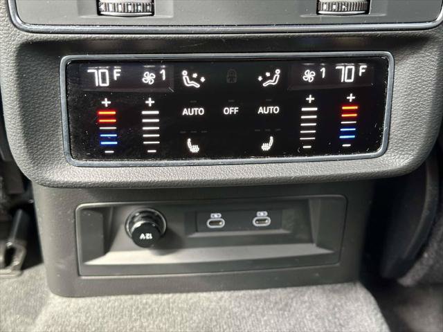 Used 2025 Audi Q7 3.0T Premium Plus w/ Premium Plus Package AWD/4WD image 12