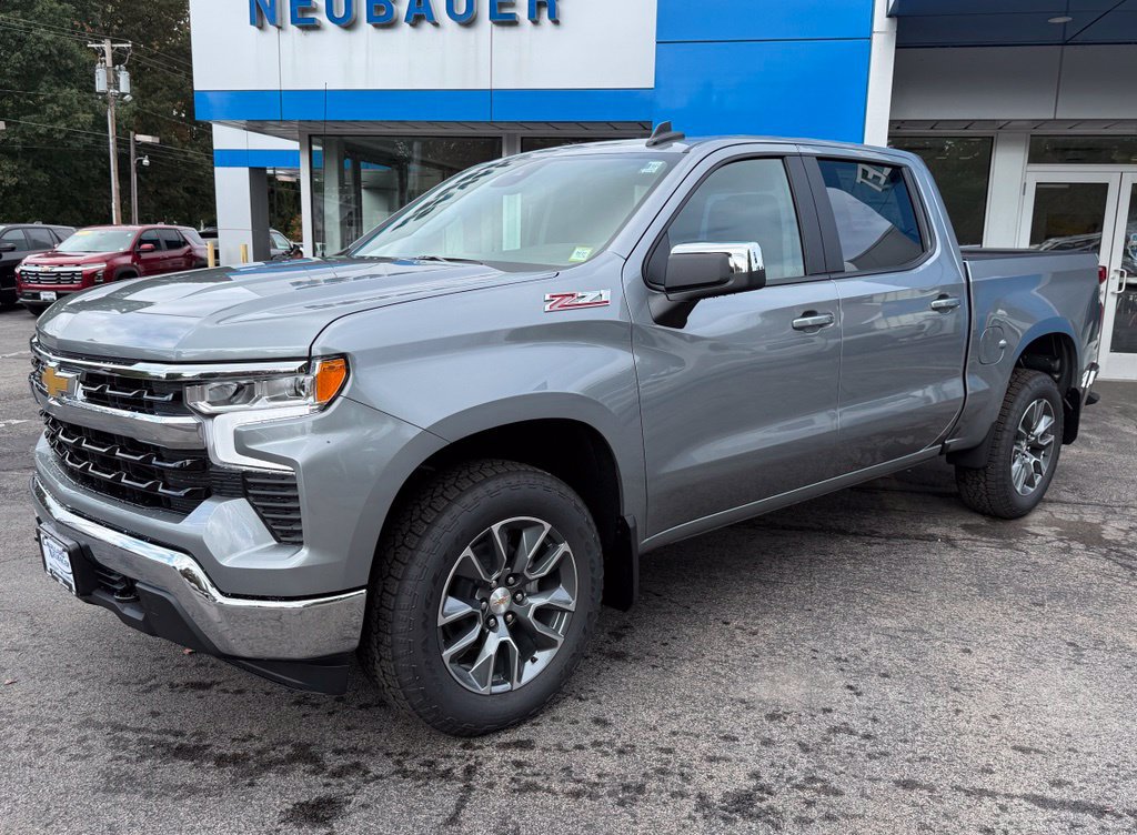 New 2026 Chevrolet Silverado 1500 LT w/ Z71 Off-Road Package AWD/4WD image 1