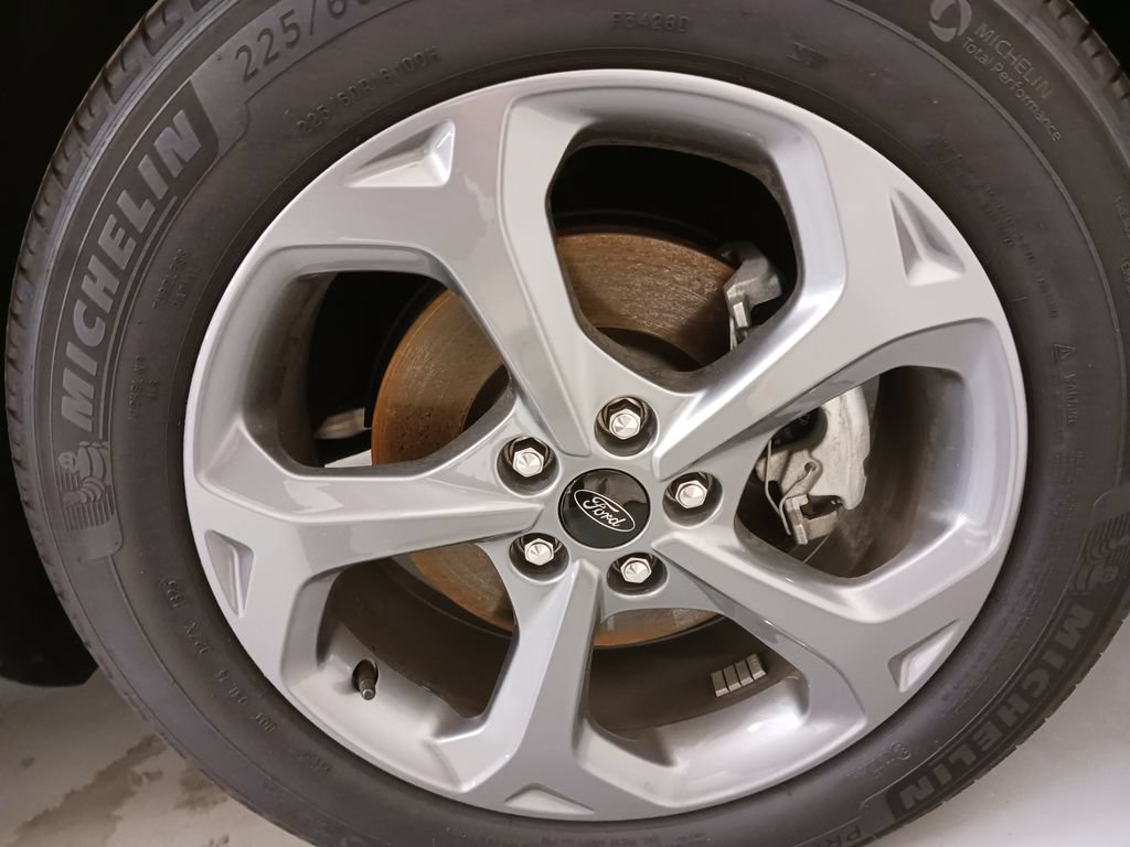 Used 2025 Ford Escape ST-Line AWD/4WD image 29