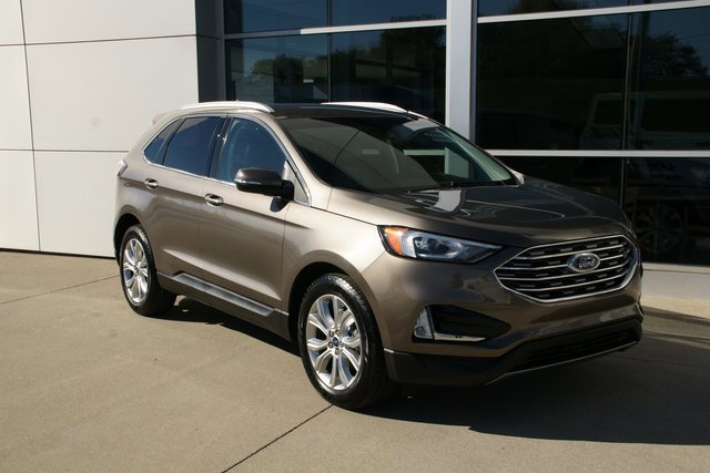 Used 2019 Ford Edge Titanium image 7