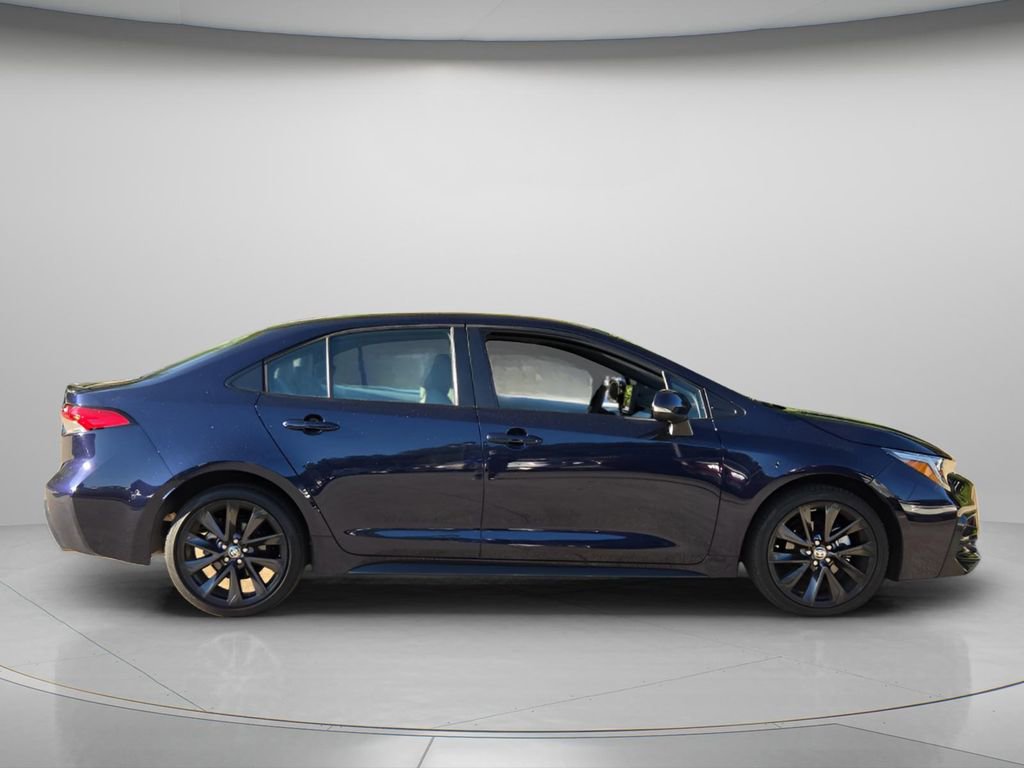 Used 2023 Toyota Corolla SE image 8