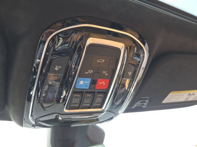 Used 2025 Jeep Grand Wagoneer L Series III w/ Rear Seat Video Group 1 AWD/4WD image 35