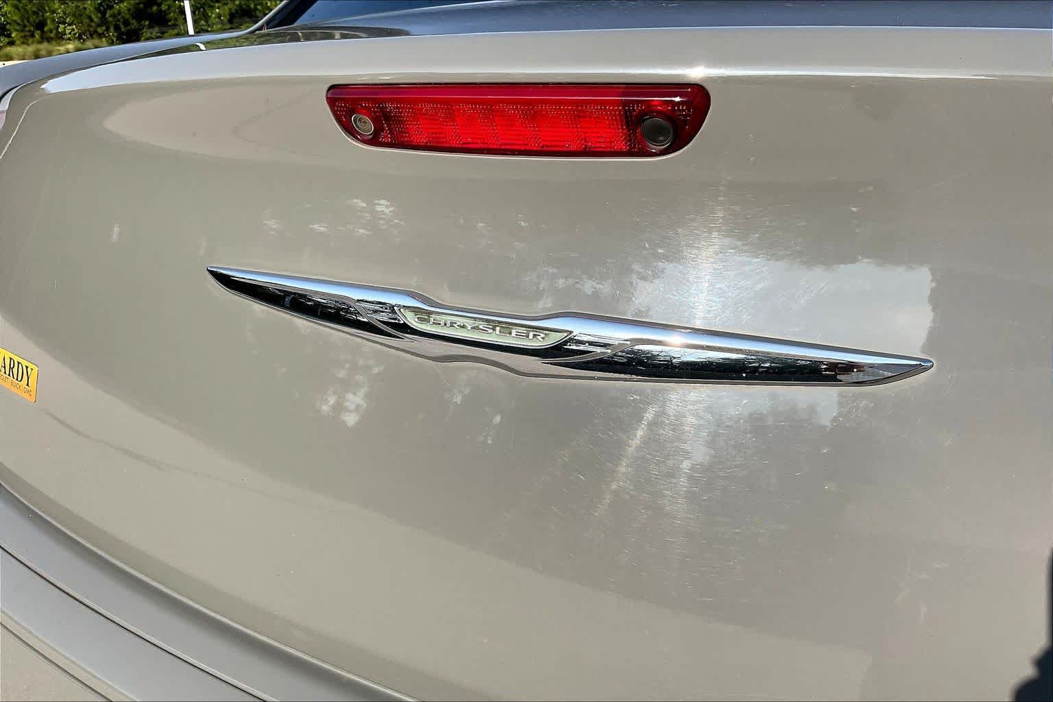Used 2019 Chrysler 300 Touring w/ Sport Appearance Package RWD image 30