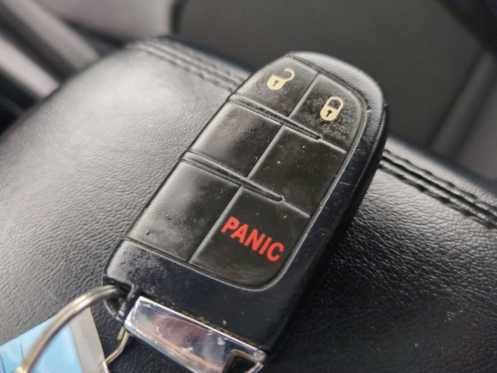 Used 2024 Jeep Compass Latitude AWD/4WD image 36