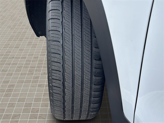 Used 2023 GMC Terrain SLT image 11