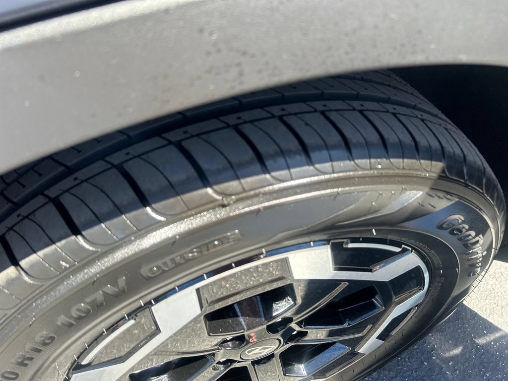 Used 2025 Hyundai Santa Fe SEL AWD/4WD image 27