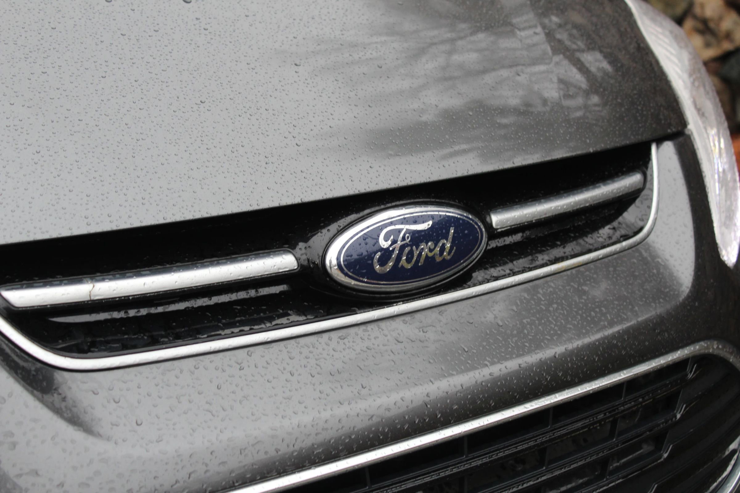 Used 2017 Ford C-MAX Energi SE w/ Cold Weather Package FWD image 35