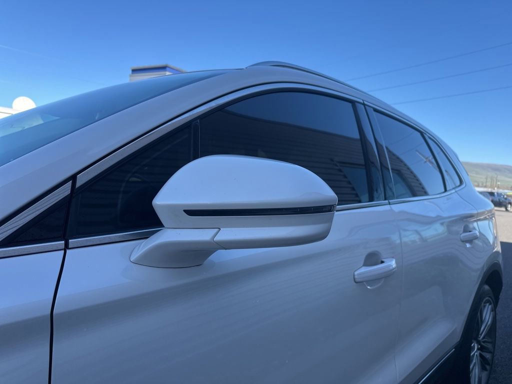 Used 2016 Lincoln MKC Reserve image 12