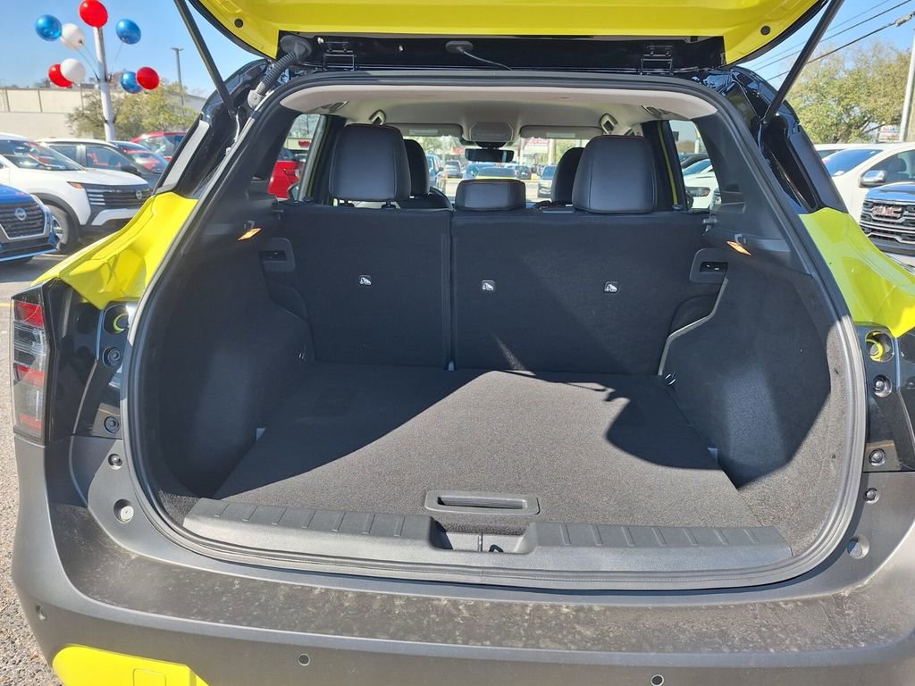 Certified 2025 Nissan Kicks SR w/ Interior Electronics Package image 24