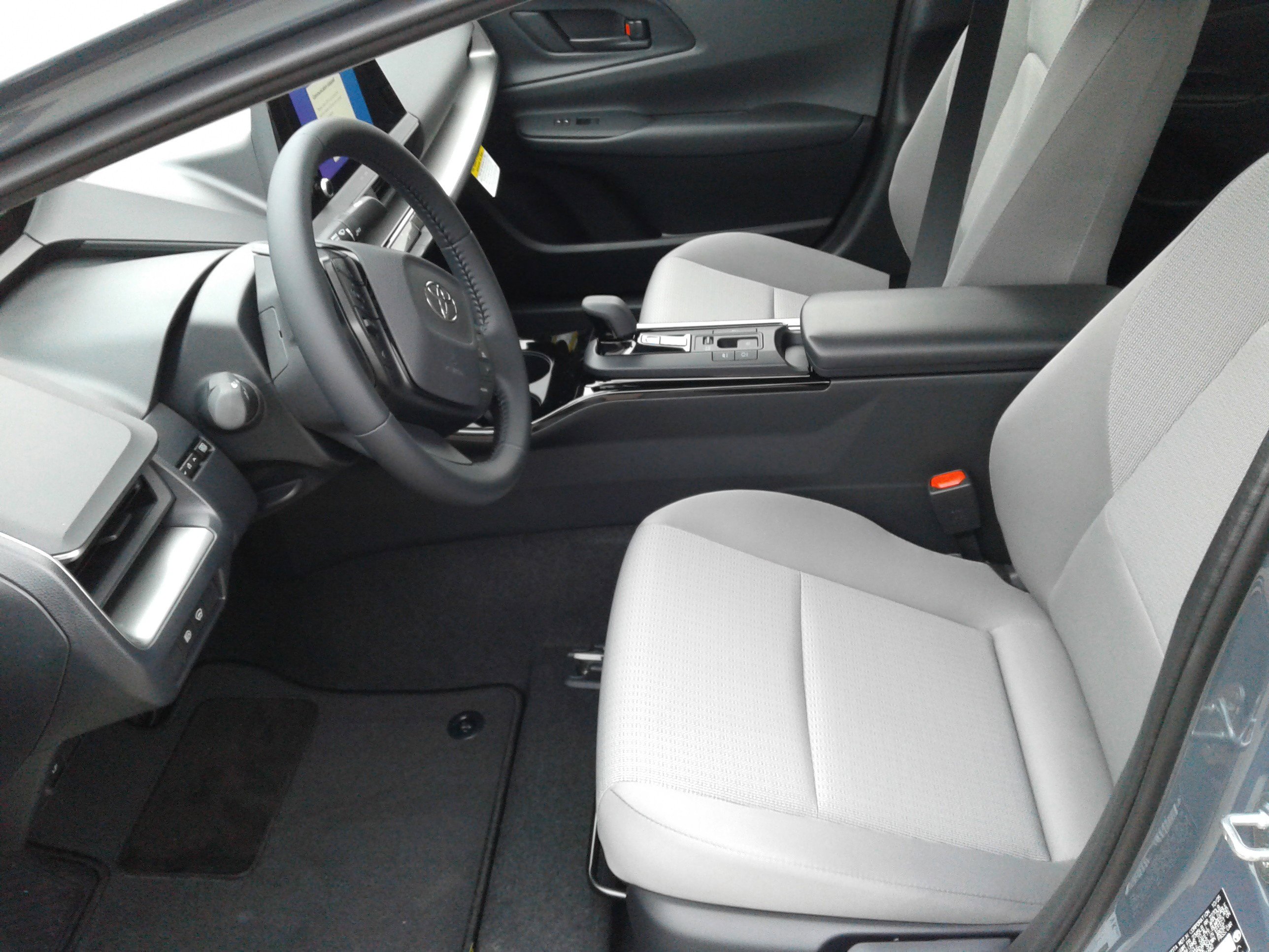 New 2026 Toyota Prius LE image 5