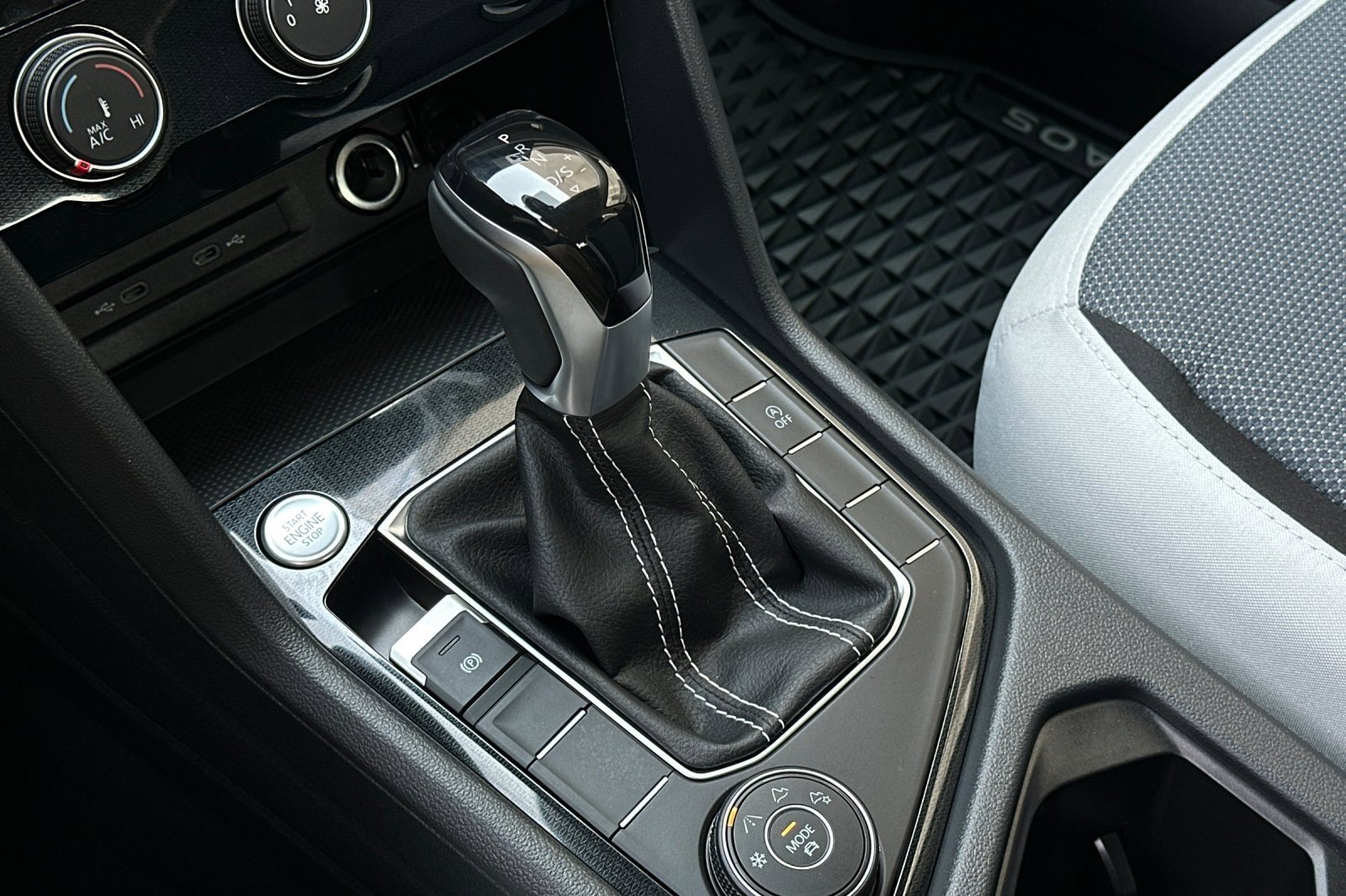 New 2025 Volkswagen Taos S image 19
