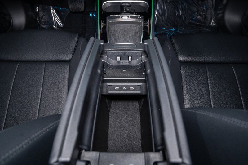 New 2025 Mercedes-Benz EQB 300 4MATIC image 22